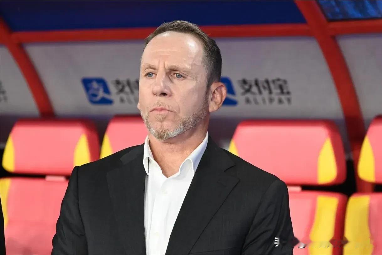 申花多名国脚入选，高天意有望再次回归，新人杨皓宇和门将薛庆浩有望首次入选国足，像