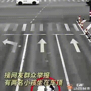 如果我是一个妈妈，绝对不会让自己的孩子做这么危险的行为！江西抚州一位女司机开车载