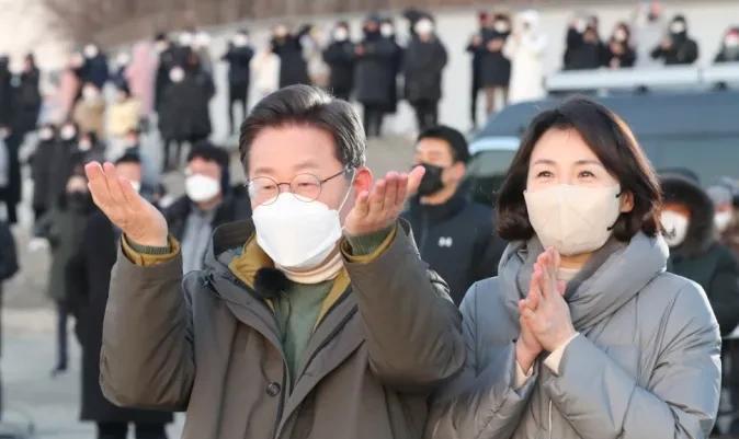 还有一个月就就见分晓，李在明可以提前庆祝了？从民调上看，其他候选人的支持率全部加
