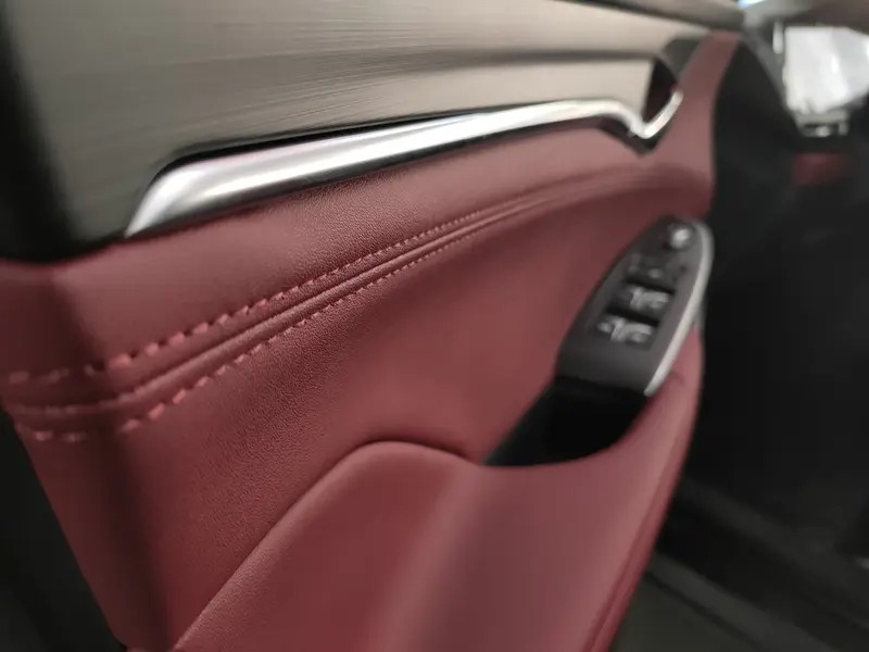 捷豹XFL降价20万仍卖不过BBA，问题出在哪