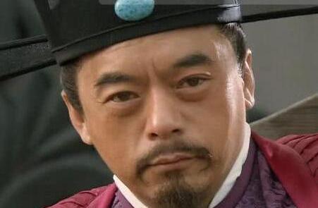 宋江真的忠、孝、仁、义？为兄弟殚精竭虑却最终断送了梁山的前途！他的“忠”，他口