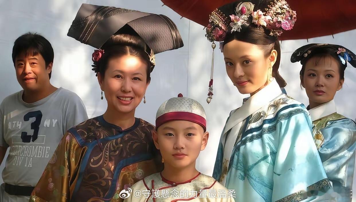 甄嬛传难怪会大爆，连当时路透图里的光影效果都那么美。