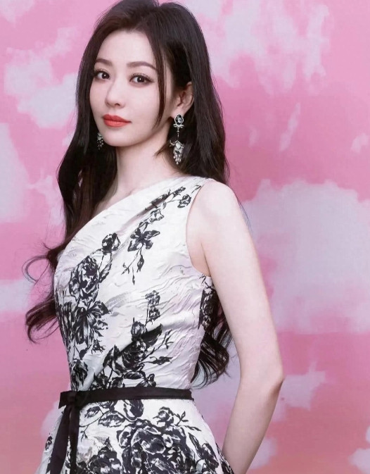 美女图集——张靓颖[微笑][微笑][微笑][微笑][微笑][微笑][微笑]