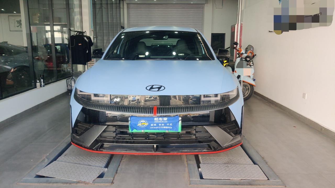 合资品牌的电车，不是输在硬件，而是输在高傲与人工智能！刷到北京车展的消息，说韩