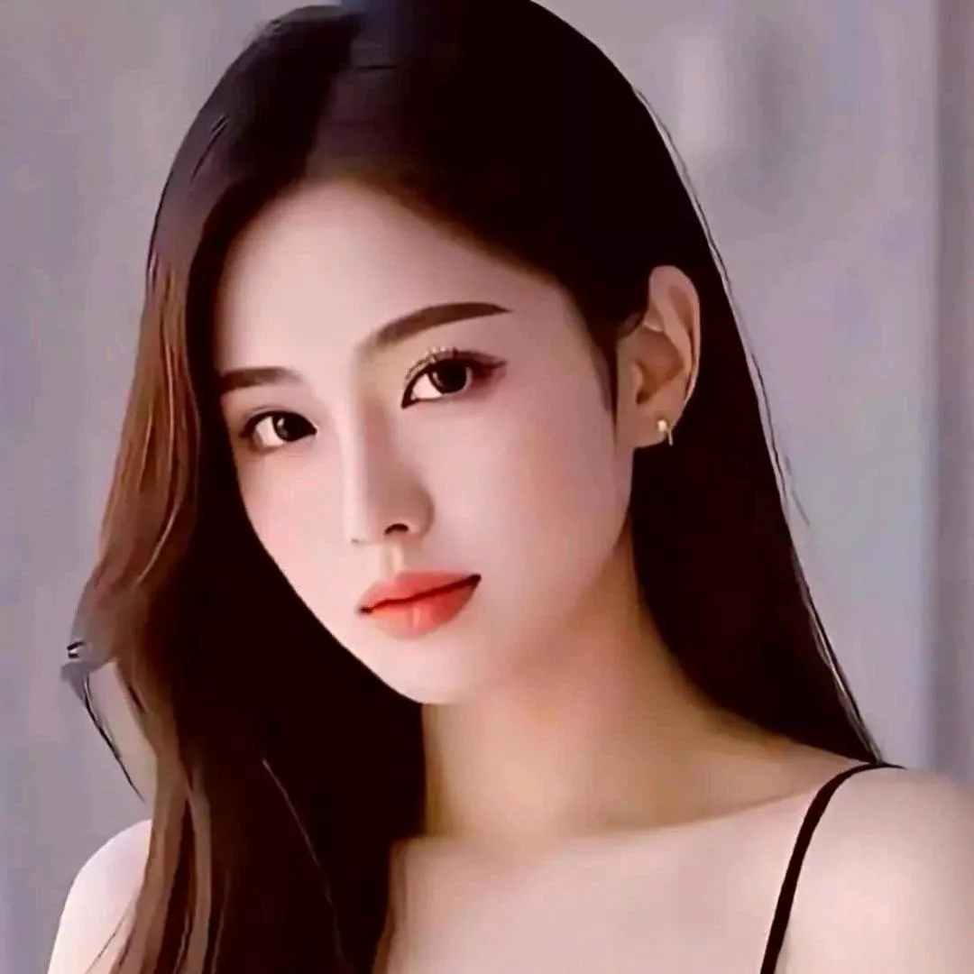 温柔优雅，甜美可人！