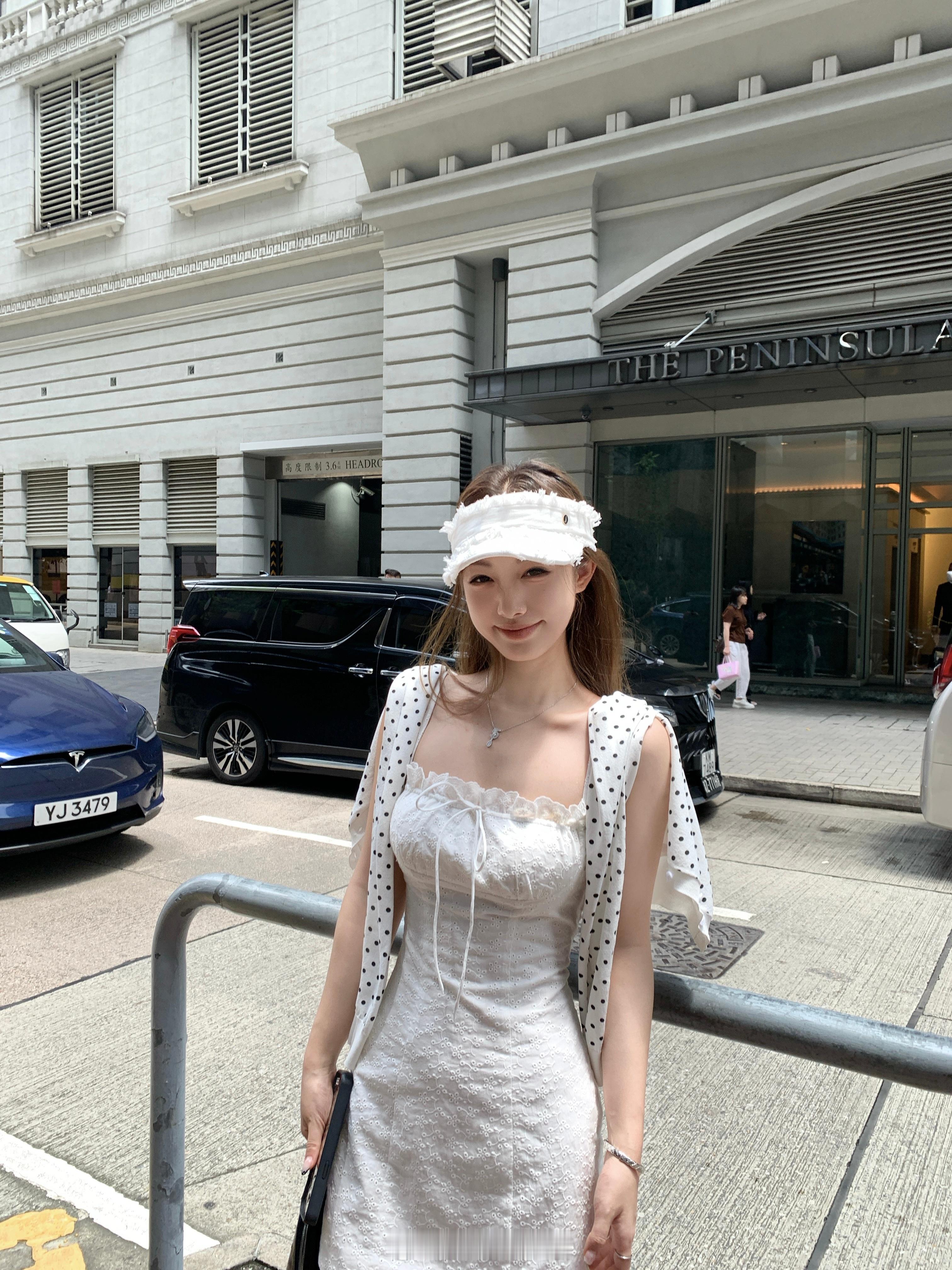 📖🎐清纯小白花的经典小白裙勾勒出夏天的浪漫氛围做了两个颜色和长/短两个版