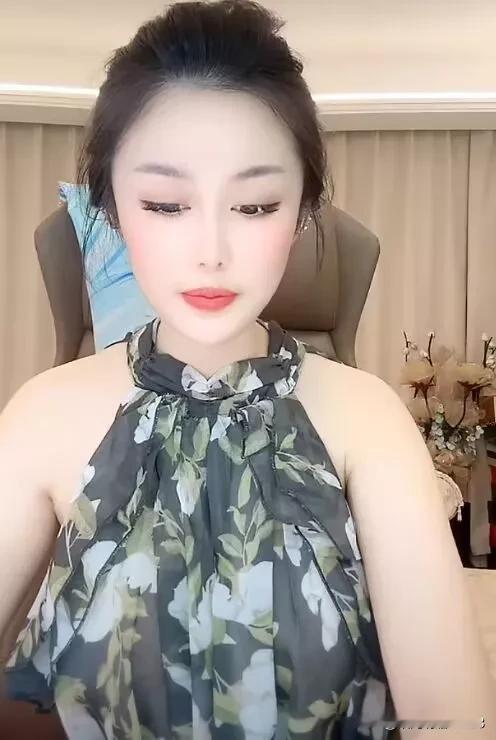 女人的规律1.有能力的女人一般都强势2.漂亮的女人一般生的都是儿子3.不靓