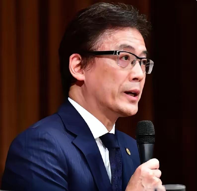 日本前高官前川喜平曾抛出一个颇具争议的观点，他认为中国进攻日本是“严重的被害妄想