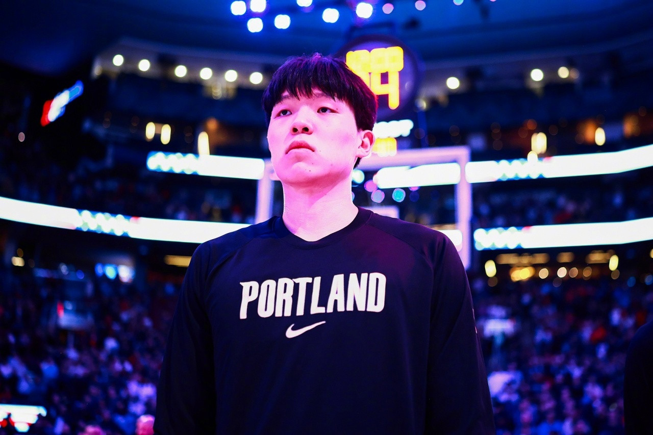 NBA常规赛，开拓者106-110魔术，杨瀚森登场8分钟。杨瀚森本场替补出战，只