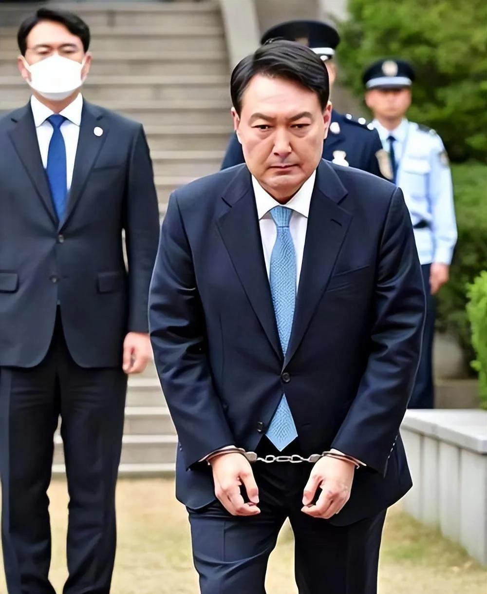 尹锡悦净想美事，9日26日尹锡悦恳求保释，刚被抓不久就想出来，有这么好的事情？