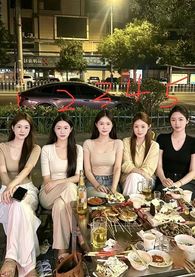 这5位美女一样的长相，一样的年龄，一样的彩礼。你会选择哪一位做你的老婆？