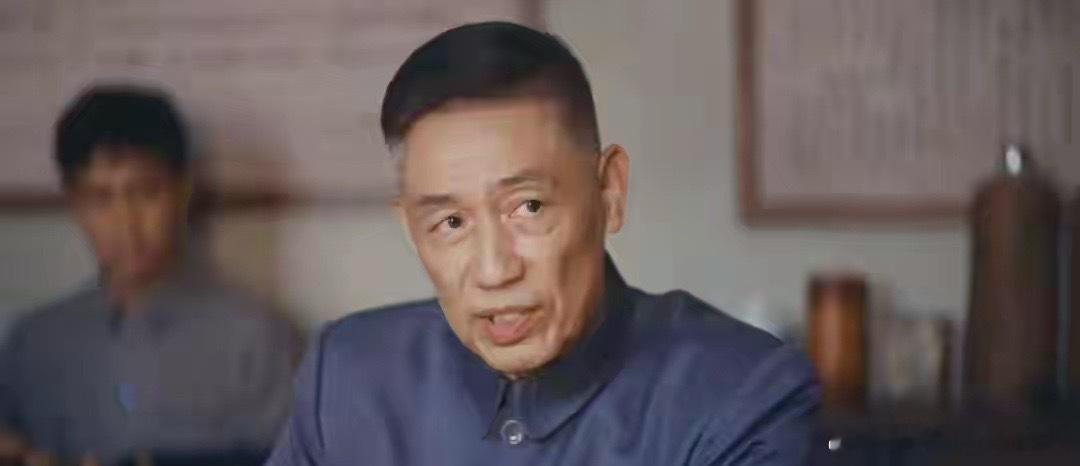 如何评价重器大结局《重器》大结局最扎心：它不奖励努力，只结算选择。方淑梅清醒却
