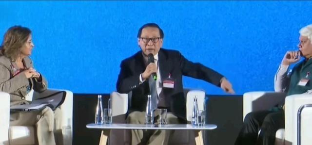 近日，一名印度专家说：“我去过中国很多次，很了解中国人。我可以告诉印度同胞，你们