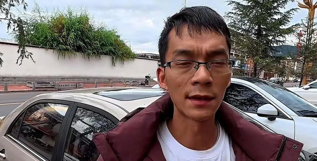 唐尚珺终于回到了他广西老家了，这次西藏之行，也算是收获满满。看的出来，唐尚珺
