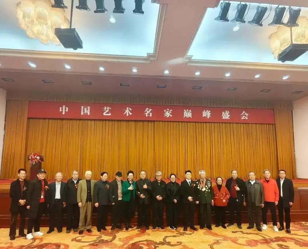 别再骂小鲜肉了。数据证明，观众已经用遥控器做出了选择：42%的人会在10集内关掉