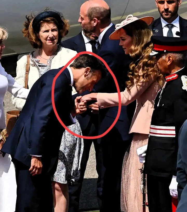 马克龙惹老婆生气了，男人都得注意点天呐！法国总统马克龙竟