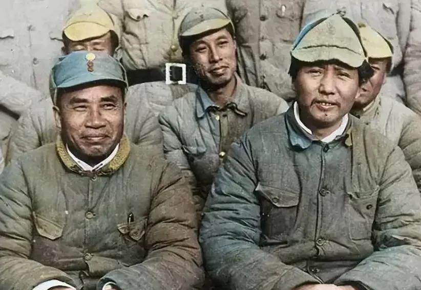珍贵老照片这才是真正的伟人，不是那个演员能演好的。