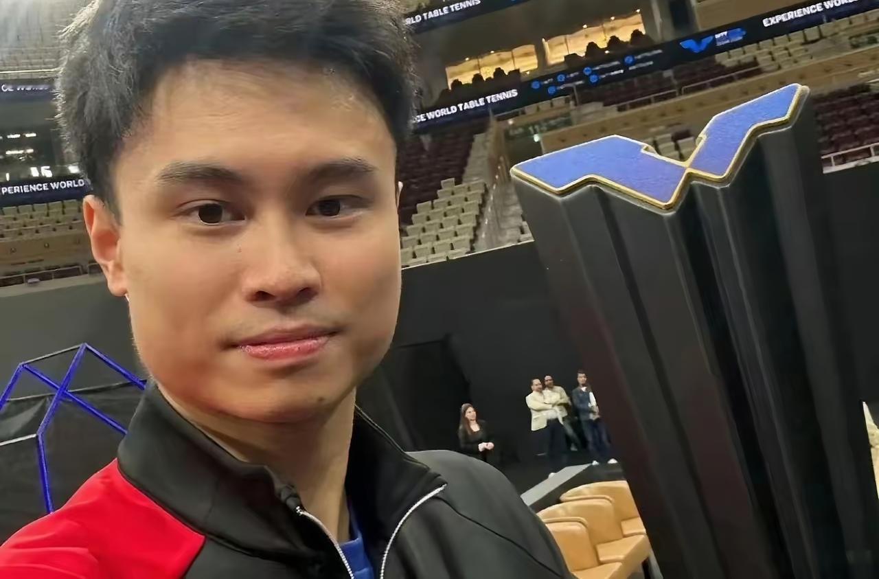 任何人都可以看不起你，但你必须要相信你自己！这是周启豪今天发的励志话语，配