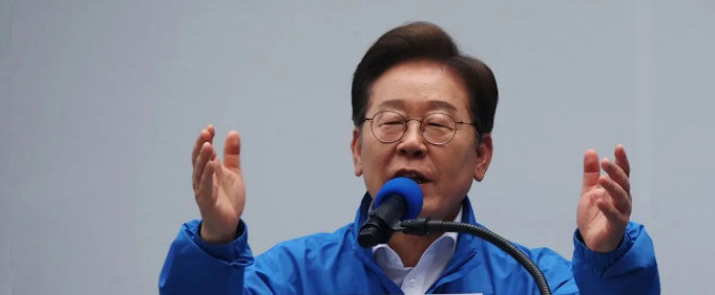 总统新官上任斗财阀震惊！韩国新总统上任第一件事，竟然直接