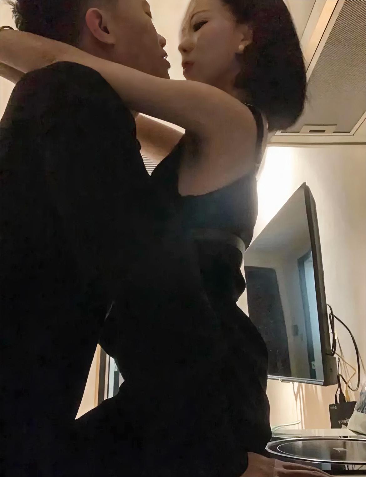 男人在外面有了别的女人，原配必须接受一个事实，就是，你不能把他当之前的老公看了