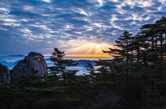 黄山红日云海｜人生若只如初见，置身其中，感受天上人间！