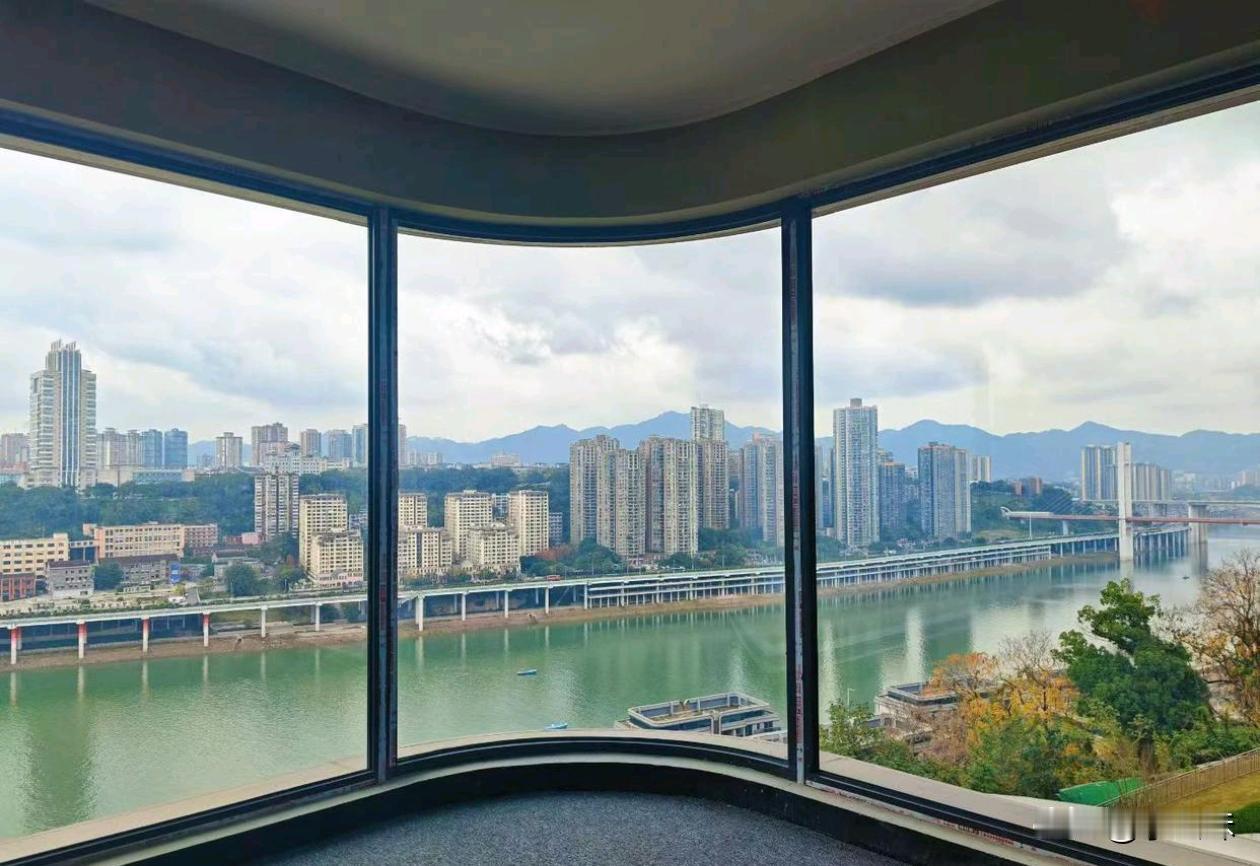 这算是重庆最美的江景房了吧