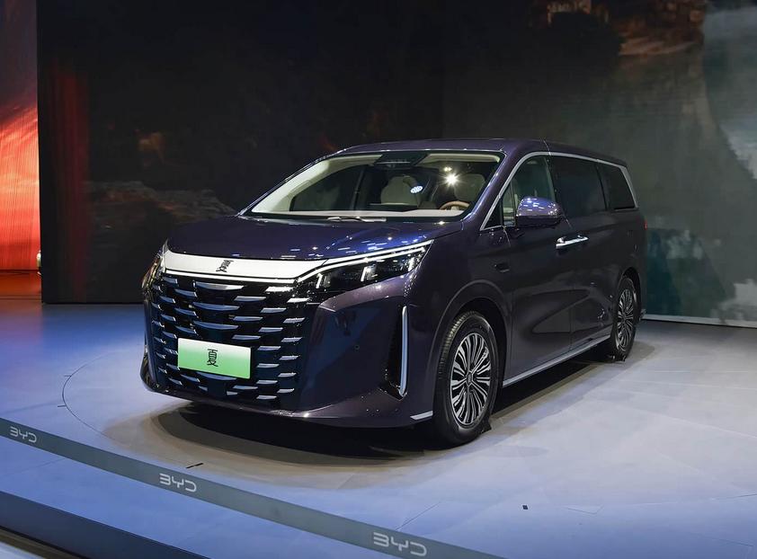 11月4日，2026款比亚迪夏正式上市，新车共计推出4款车型，官方指导价为20.