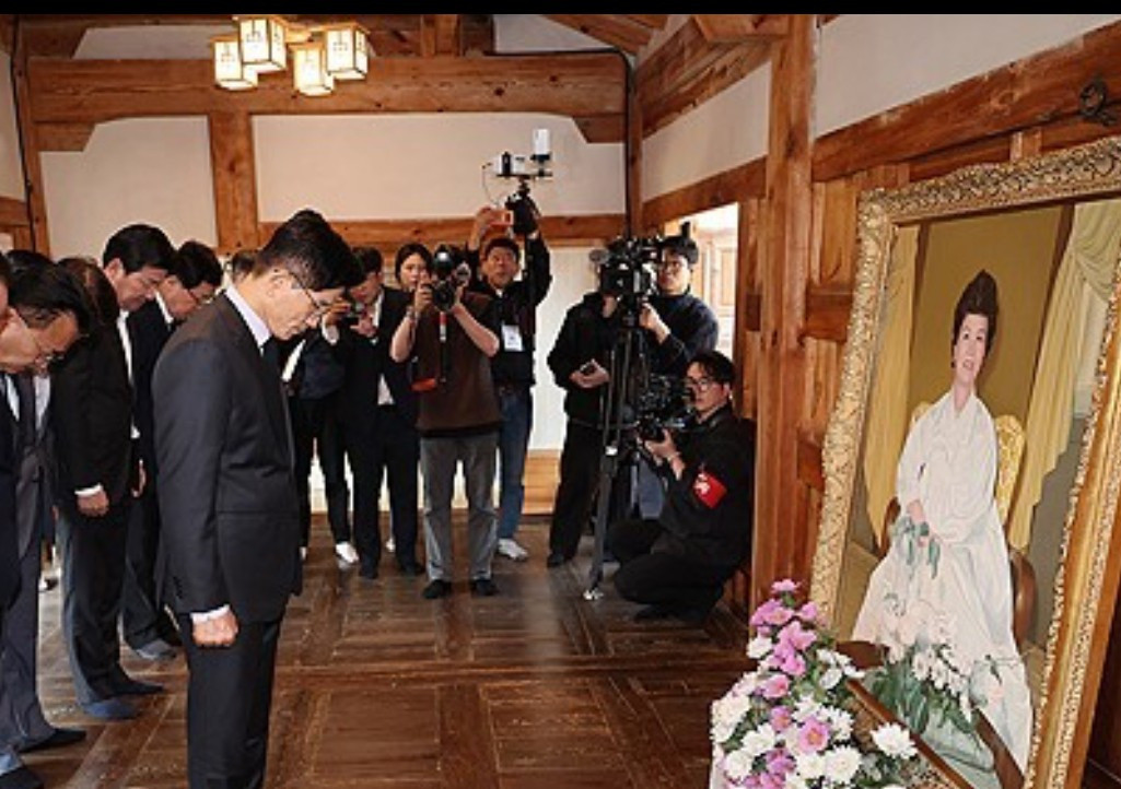 韩国总统候选人要修改党章了你绝对想不到，一个总统候选人为