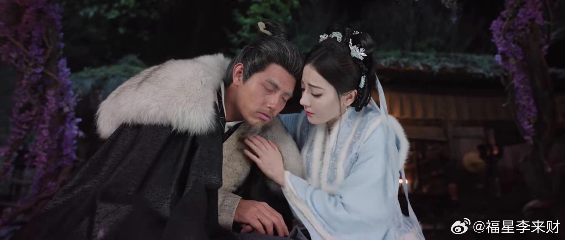 《白日提灯》真的是一部被严重低估的剧。我算是迪丽热巴和陈飞宇的路人粉，看过《将夜