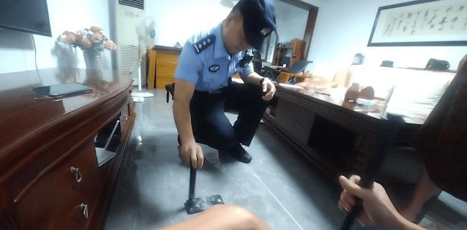 谁能想到，手机SIM卡拔了，家里WiFi也断了，账户里的钱还在眼皮子底下被人飞速