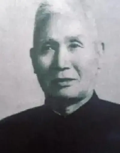 1943年，陈诚给古鼎新发了密电，让他除掉上司王劲哉，古鼎新把密电拿给王劲哉，王