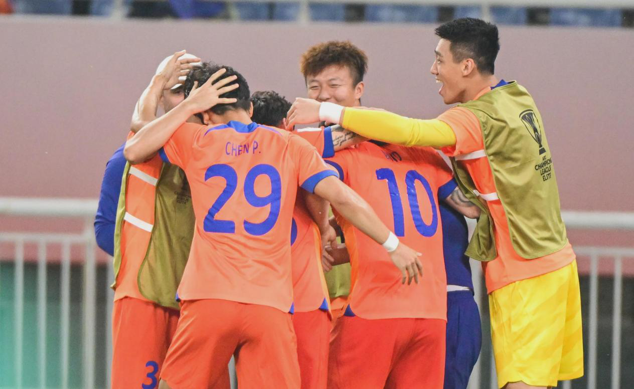   山东泰山3-1拿下光州FC，黄健翔赛后掏心窝子说了几句大实话。  卡