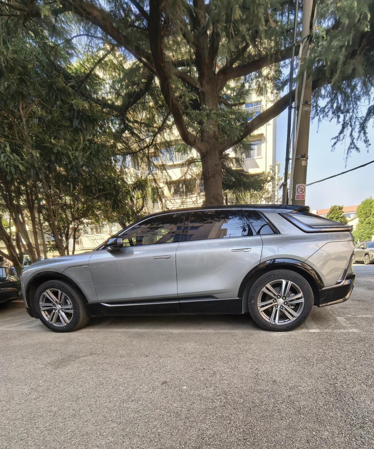 因为它是最安全的电车！