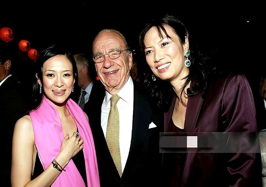 把章子怡踢出剧组换上李冰冰，邓文迪这一刀真是又快又狠。要知道，这部《雪花秘