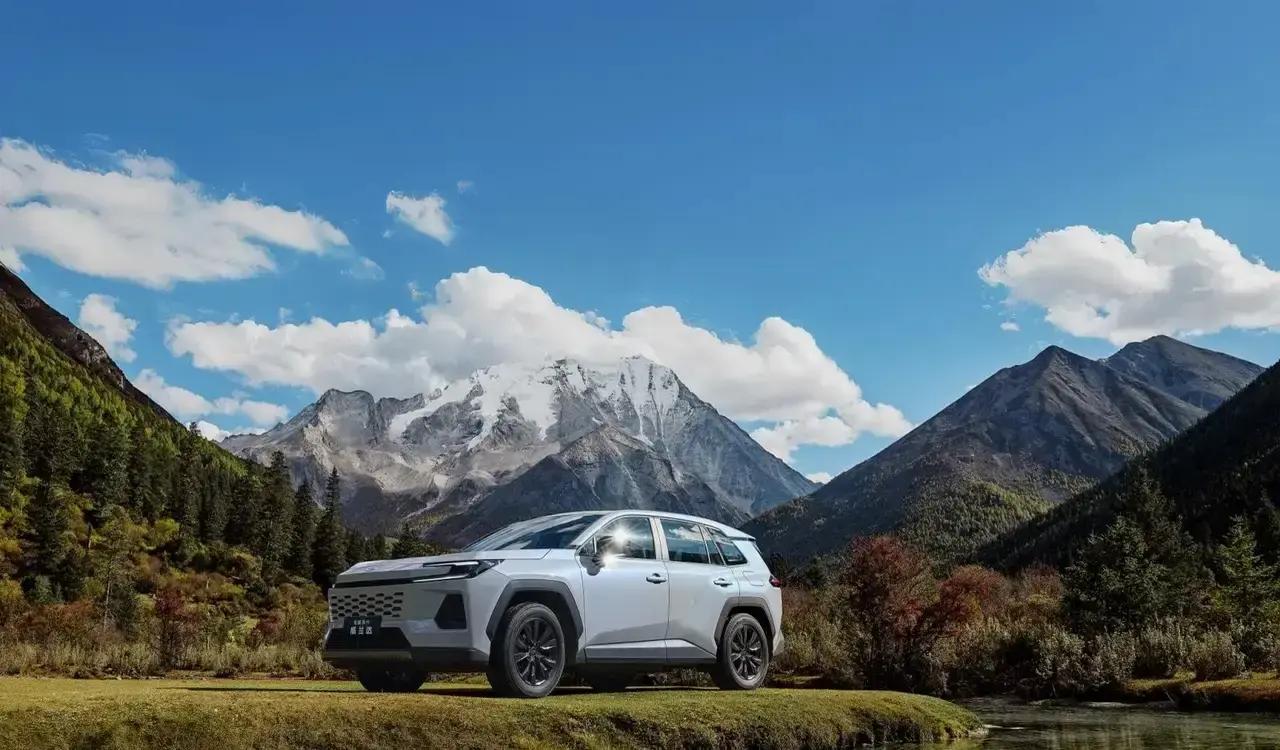 目前这就是赤裸裸的现实，我国汽车市场出现了奇特现象:第一、美系车降价第二、德