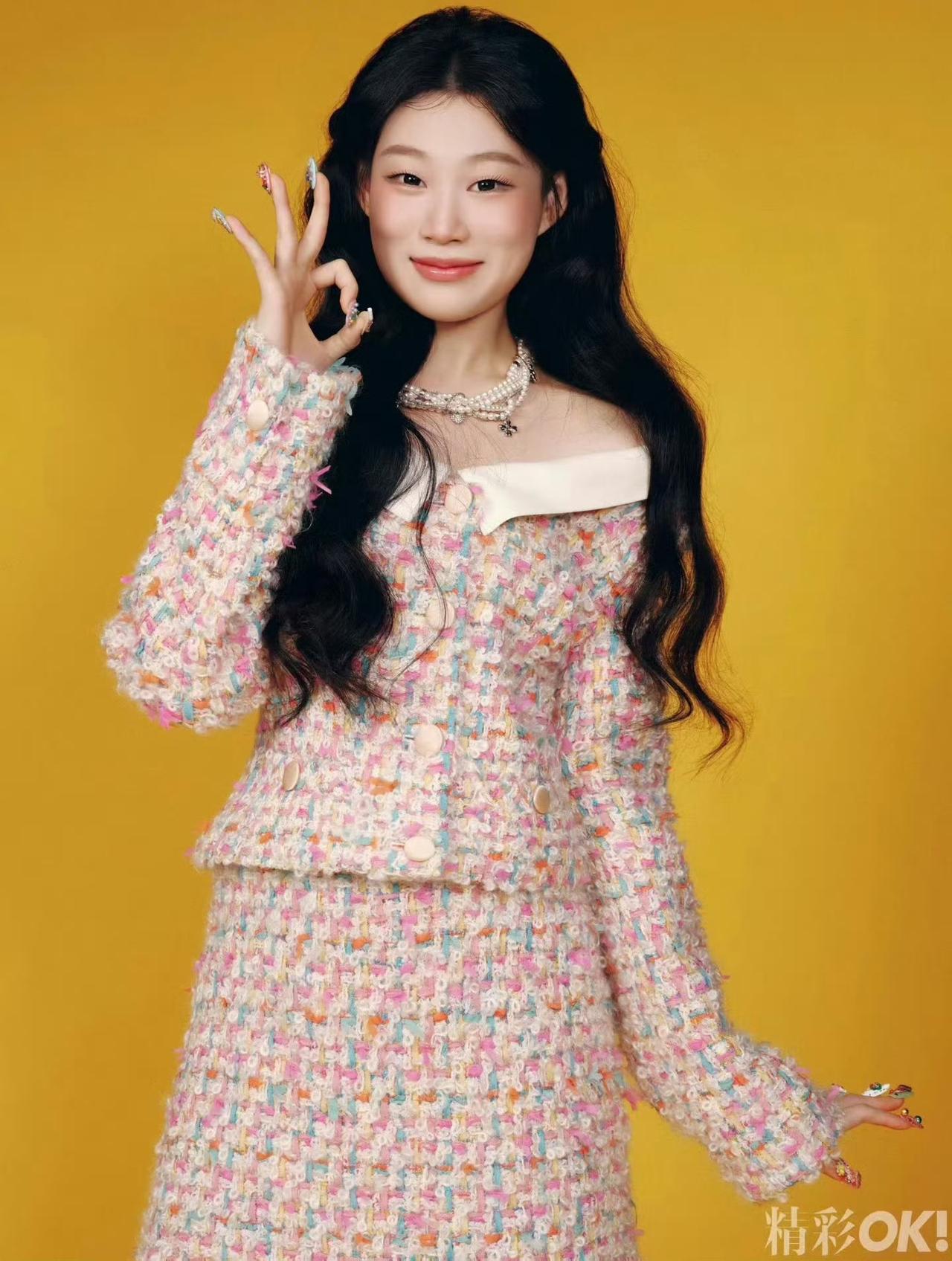 小沈阳的女儿沈佳润说是在韩国以歌手身份出道，但是海外账号7个月没更新了，但内娱的