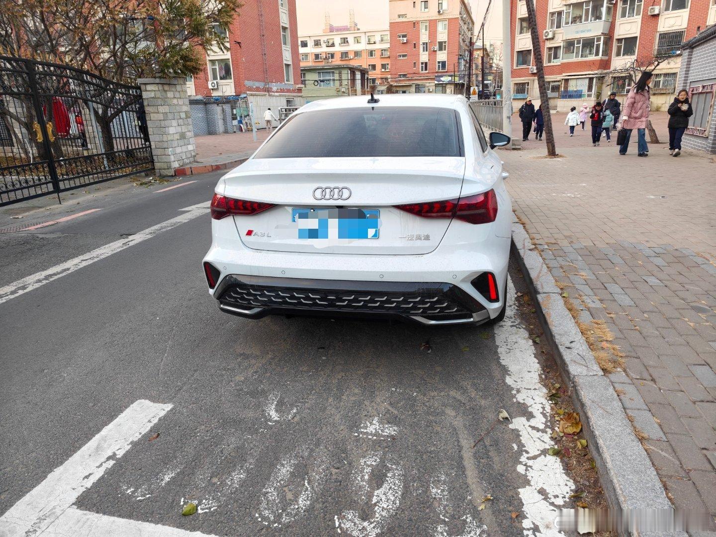 新款A3保险杠下饰板改的真不怎么样​​​