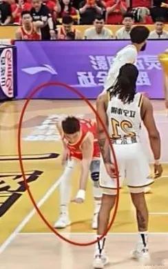 这俩人的智商和情商真是低的离谱，搞不明白是谁给的勇气，是梁静茹么？孙铭徽徐杰你