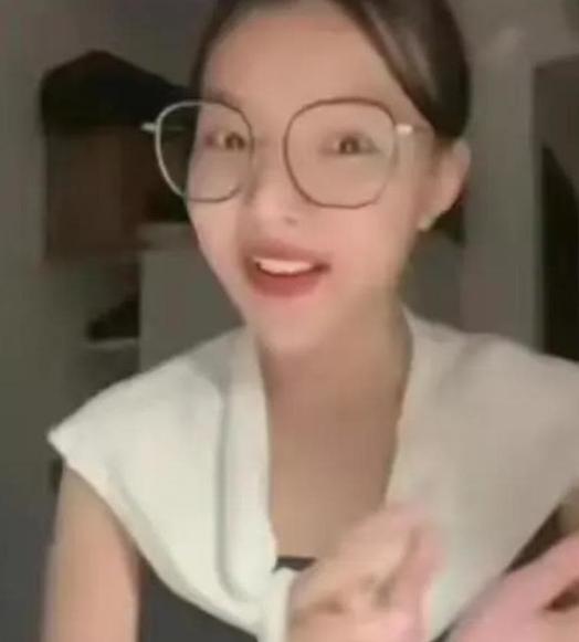 “我拿着中国人的钱来中国上学，就是为了用中文告诉中国人，南海的西沙群岛是越南的，