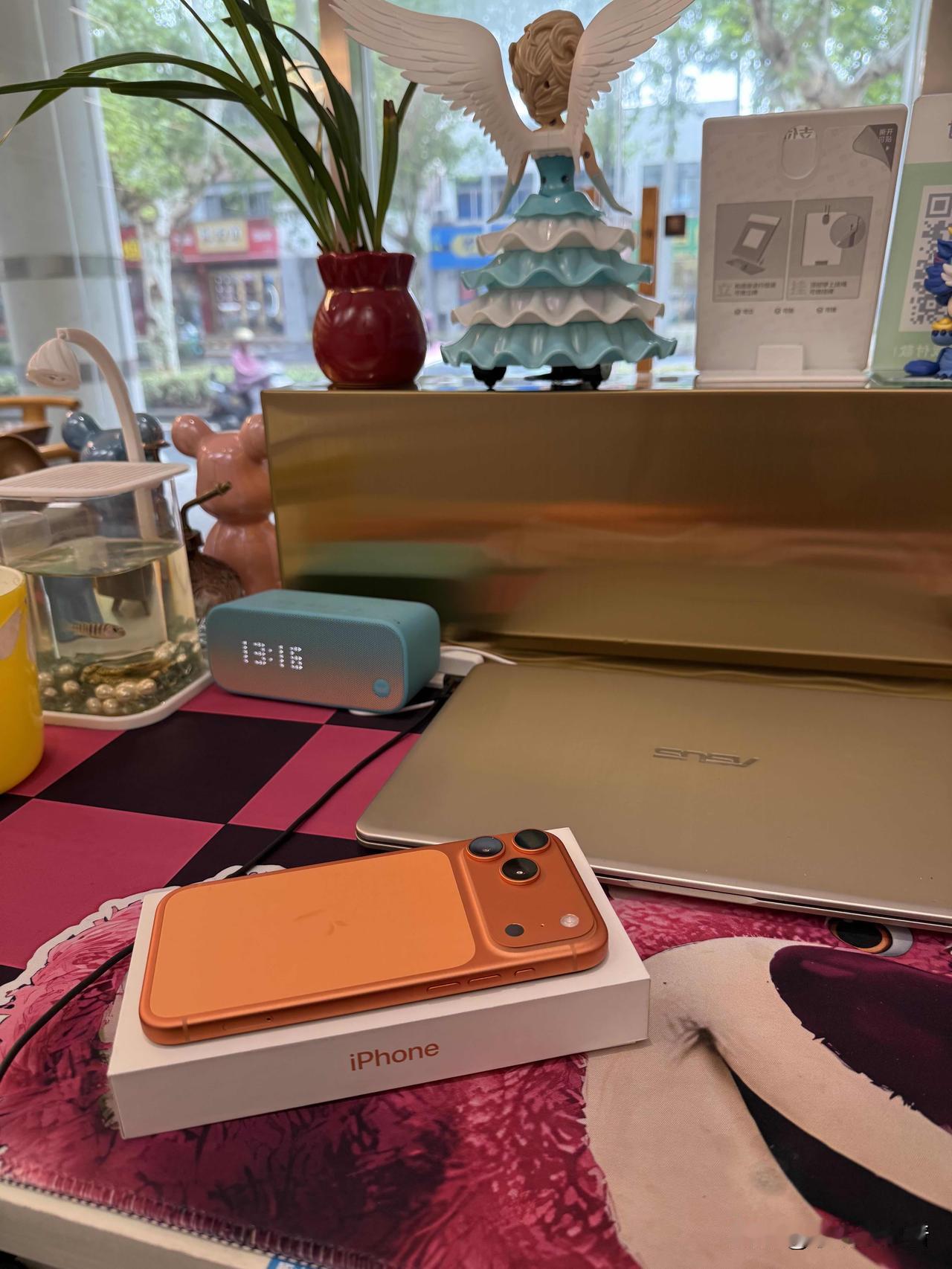 生活中一直流传着这样一种说法：苹果手机不管用多久，都始终流畅不卡顿。不少人一台i