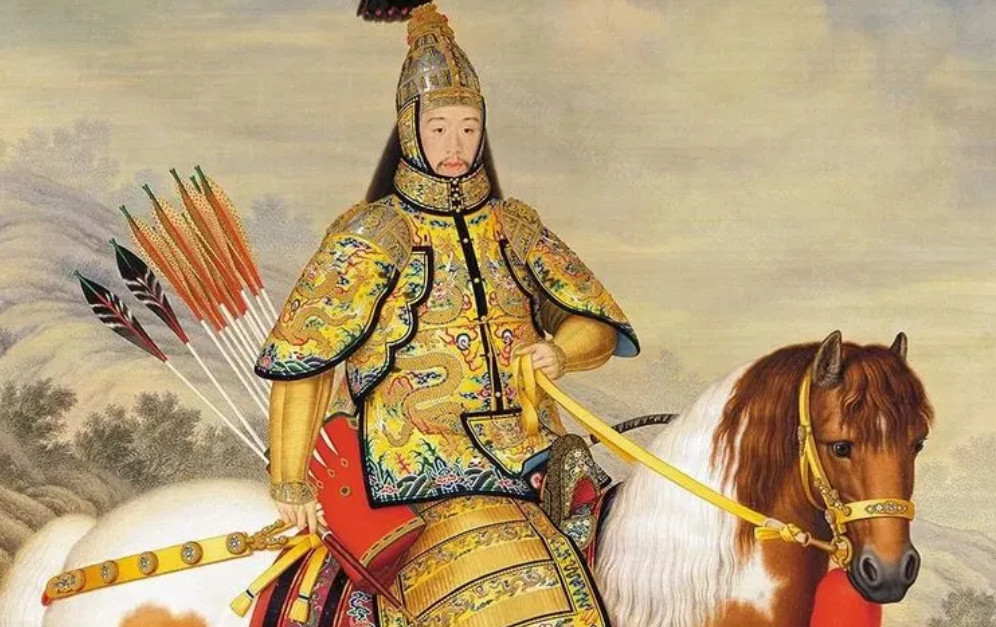 乾隆打仗有个特点，特别重视后勤。像西征准噶尔时，他自己就设计了六条补给线，分设粮
