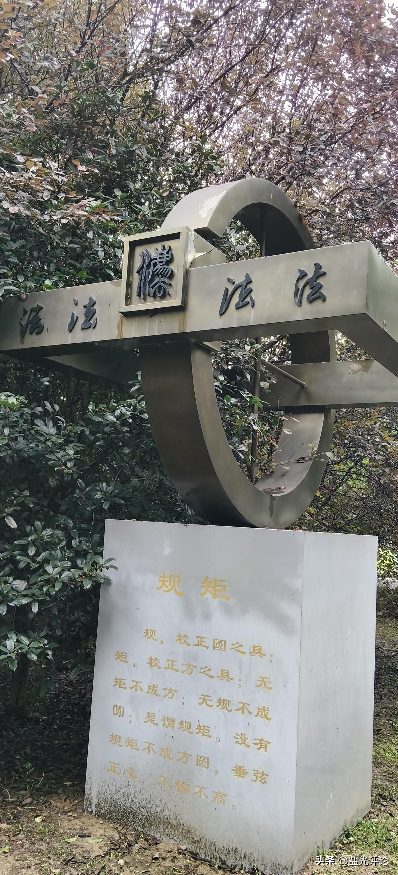 9月28日，湖北证监局原局长王广幼被开除党籍：收礼金、借巨款、买卖股票、插手证券