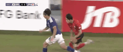 王钰栋那个进球确实像严智星，但“像”和“是”之间隔着一整条英冠的路！亚运会半决赛，王钰栋单刀推射破门