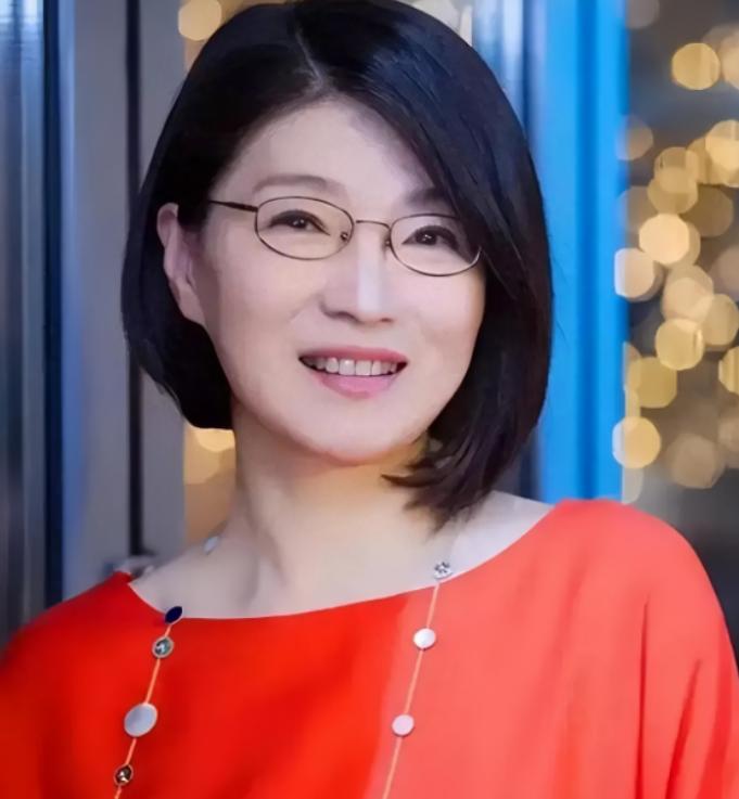 2023年温州女首富抗癌失败，即使名下有两家医药上市公司，市值高达3700亿元，