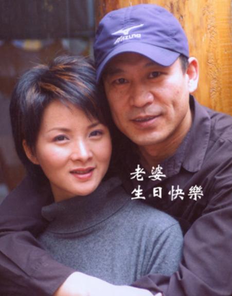 当年，27岁的谢兰嫁给大自己11岁的师小红，两人约好了丁克，不要孩子，因为她的父