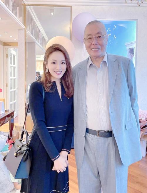 2017年，钢琴大师刘诗昆迎娶了学生孙颖，经过商量，婚后2人没打算要孩子，毕竟刘