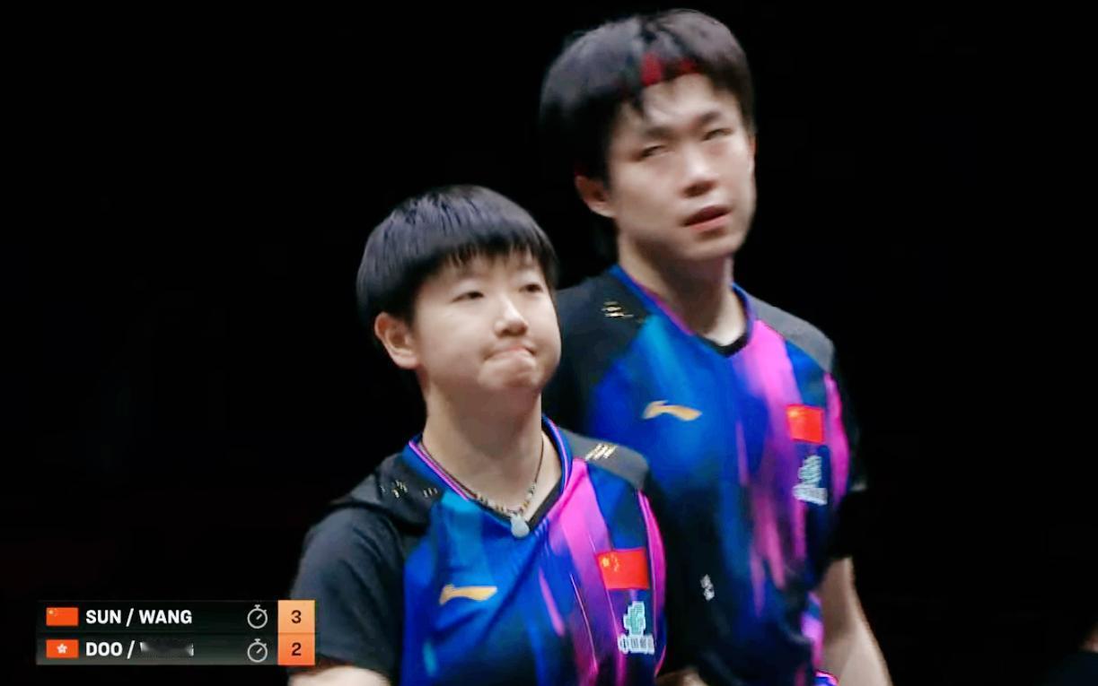 我去！莎头差点输了，最后12:10拿下了决胜局。黄镇廷/杜姐虽然被淘汰出局