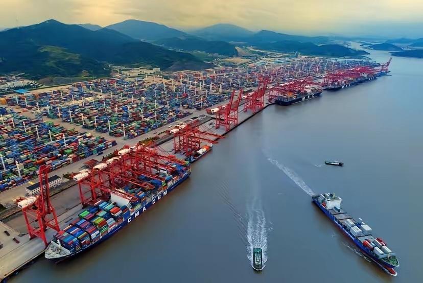 大家发现了吗？中国正迎来三大回流，信号真的很强烈了！钱又回来了。以前老说外资