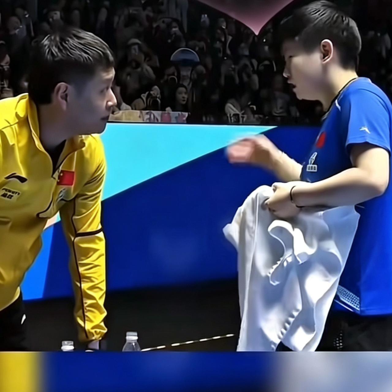 coco：莎莎，怎么样？莎：感觉还可以。coco、一定要重视起来啊！莎