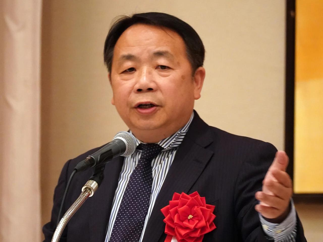 “汉奸”石平又跳出来大放厥词了！石平今天（9月8日）发文写道：“我们跨党派国会议